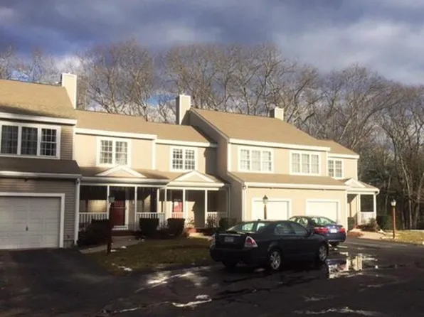 15 Hitching Post Ln, Northborough, MA 01532