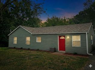 701 N Allen Rd, Independence, MO 64050