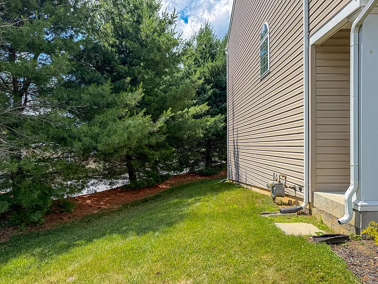 101 Wheatstone Ln — Photo 21