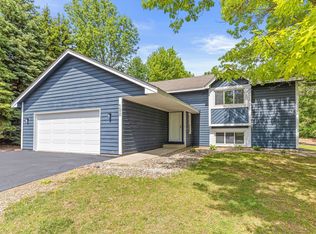 500 Ridge Ln, Chaska, MN 55318