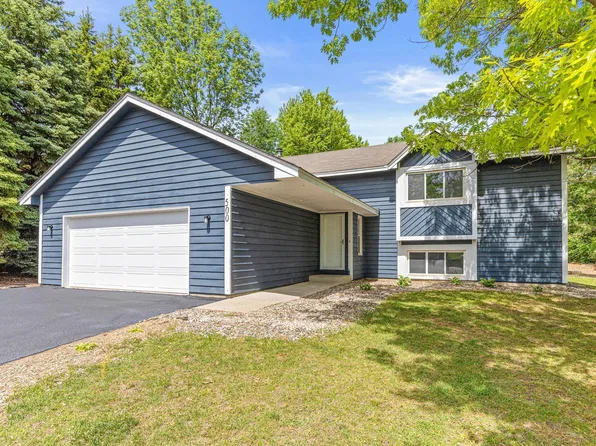 500 Ridge Ln, Chaska, MN 55318