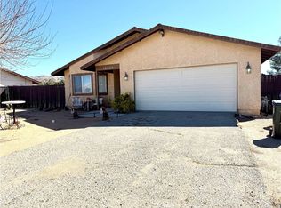 16607 Central Rd, Apple Valley, CA 92307