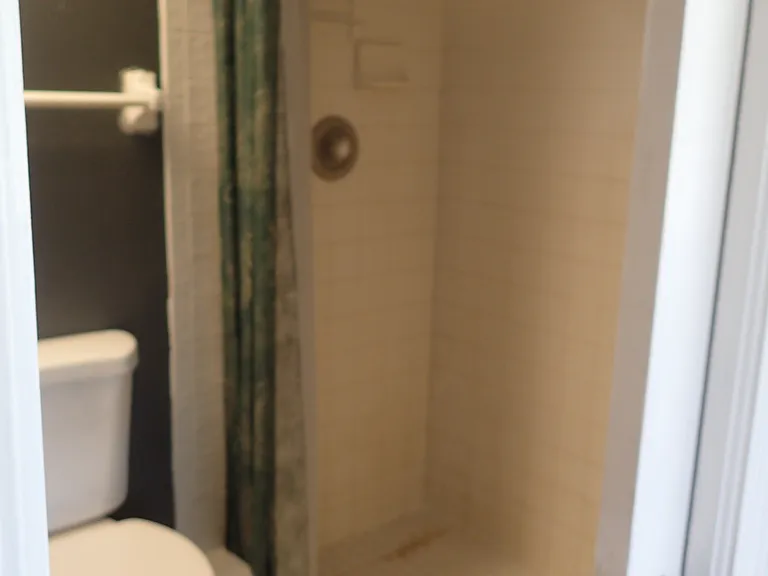 2ND FLOOR BATHROOM