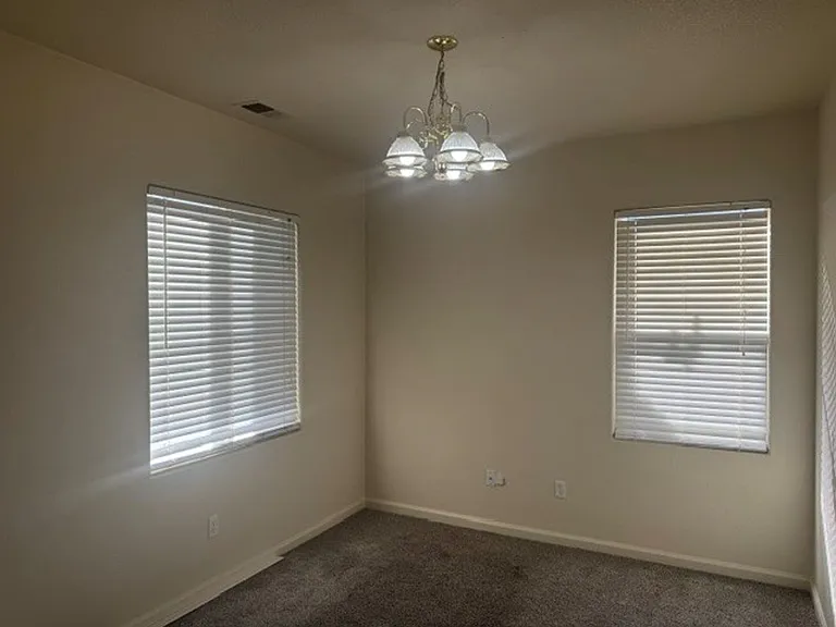 207 Harkin Cir — Photo 2