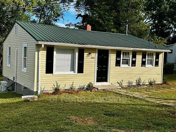 2nd image of 606 Carver Dr