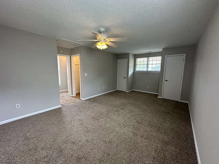 4809 Cliffony Dr — Photo 28