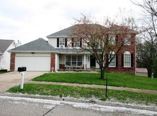 232 Jefferson Circle Dr, Fenton, MO