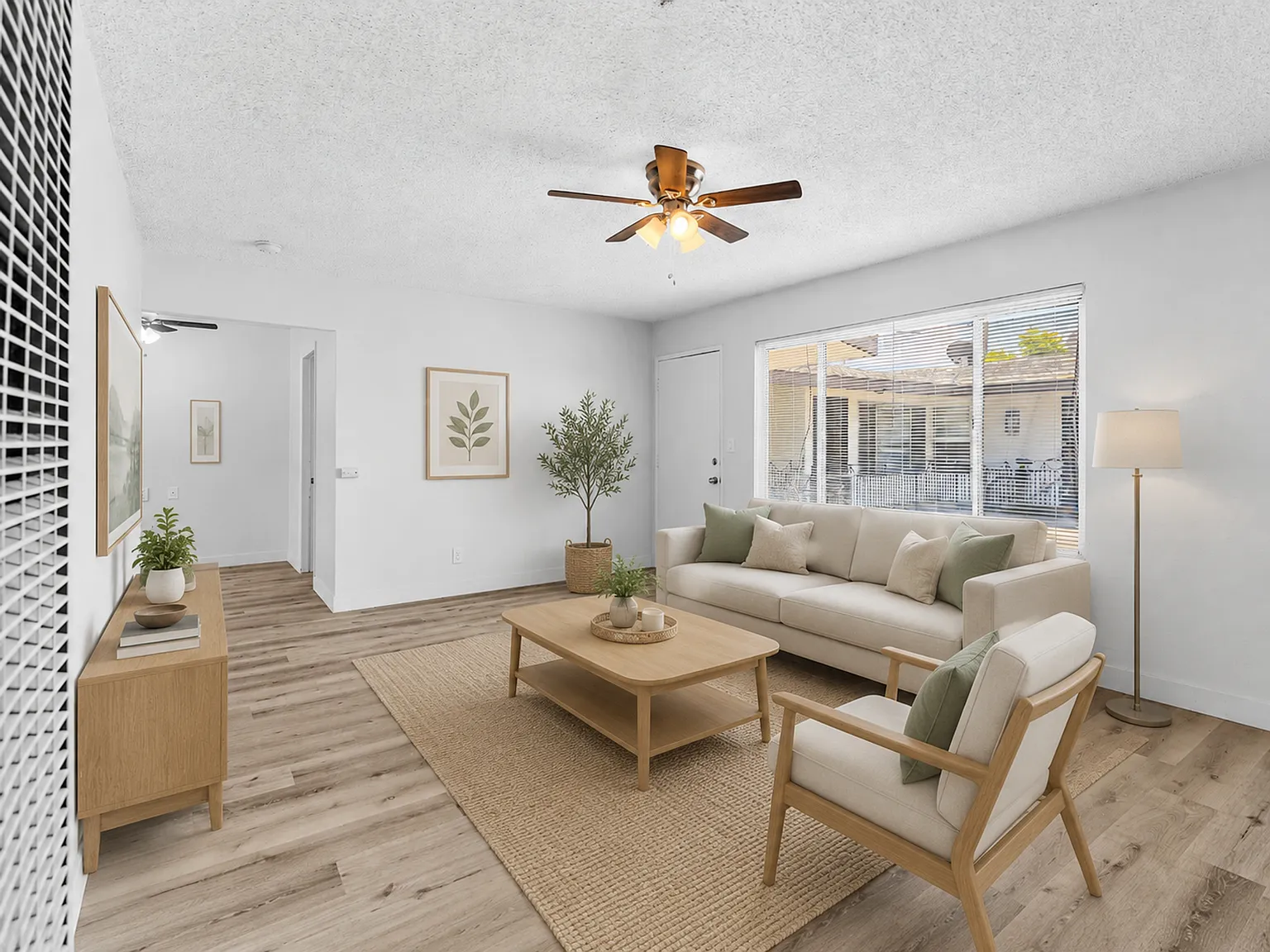 1050 Gaviota Avenue — Photo 2