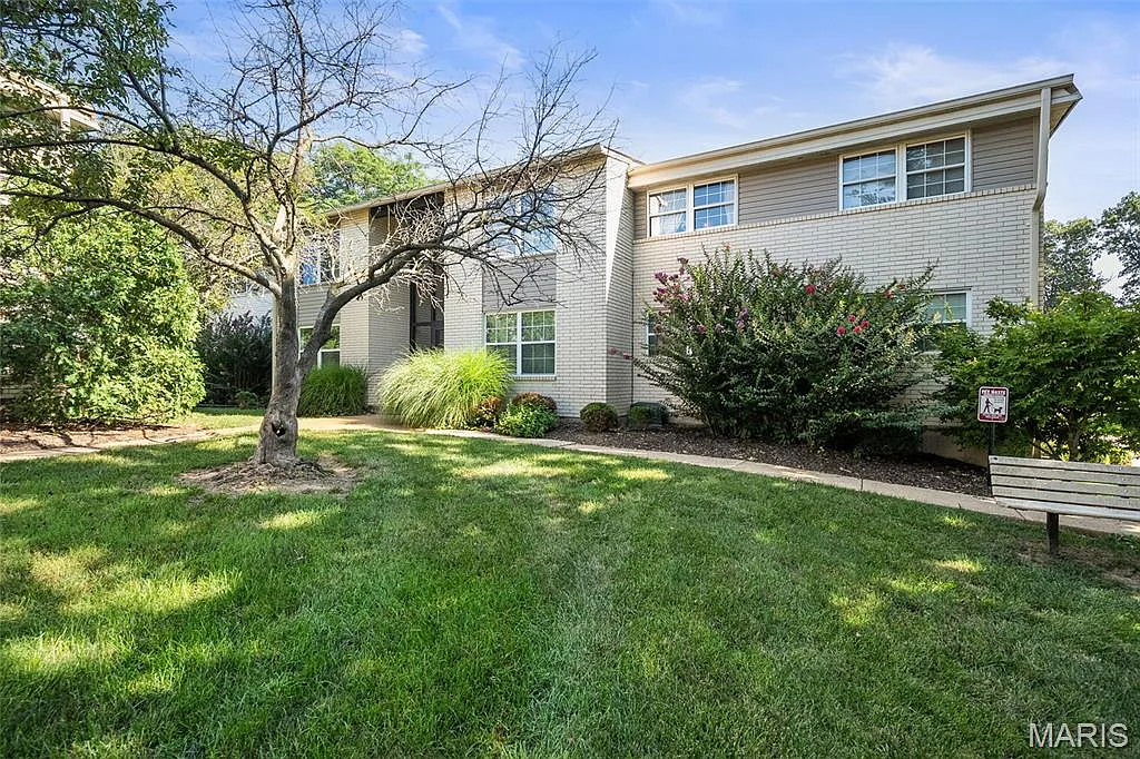 167 Cumberland Park Ct APT B photo 1