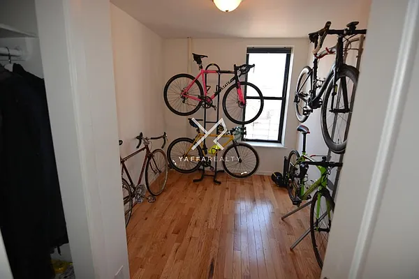 Rented by Yaffa Realty LLC | media 5