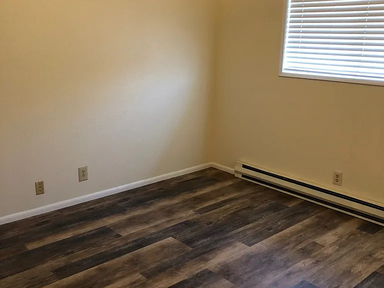 339 Chase Ave — Photo 16