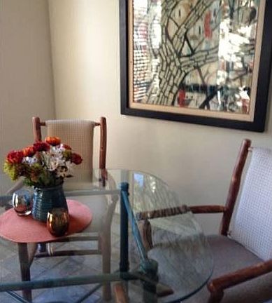 Dining Room Seats 4
