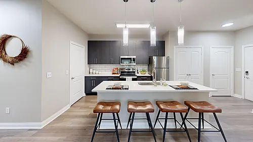 Autumn Breeze Apartments Photo 1