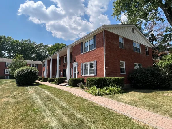 312 S Poplar St APT 10, Oxford, OH 45056