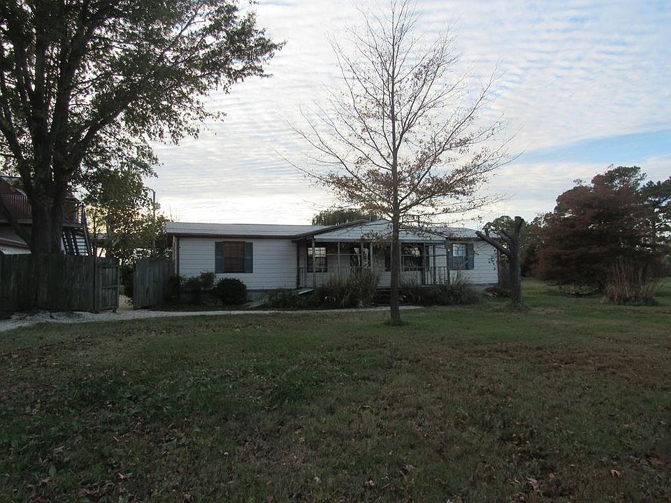 1st image of 38 Old Barn Ln