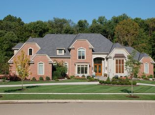 5911 Grand Legacy Dr, Maineville, OH 45039