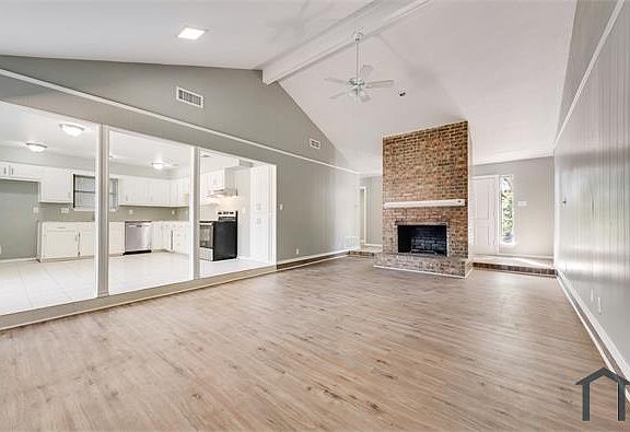 4th image of 2119 Blueridge Dr #0