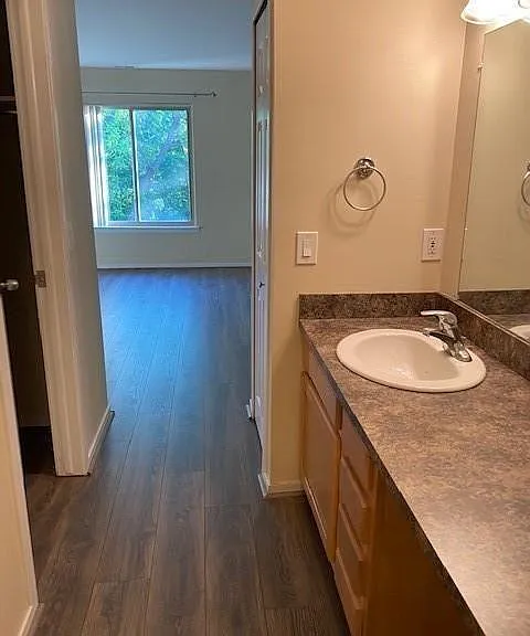 2605 Greenstone Blvd #210 — Photo 4