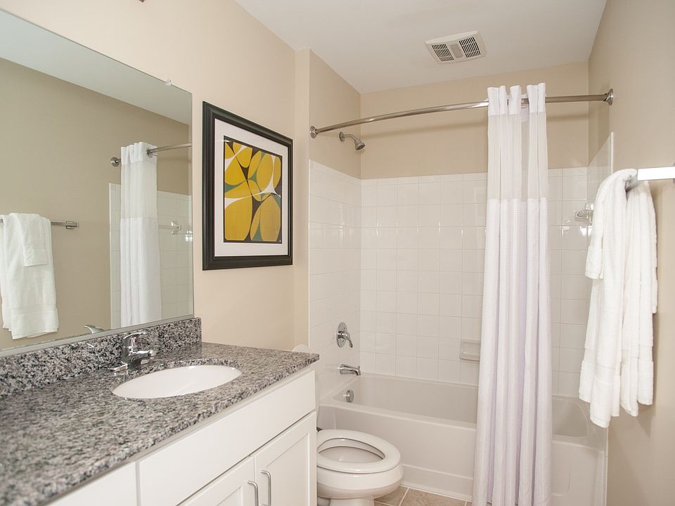 1st image of 1840 Candlewood Ct Unit 208