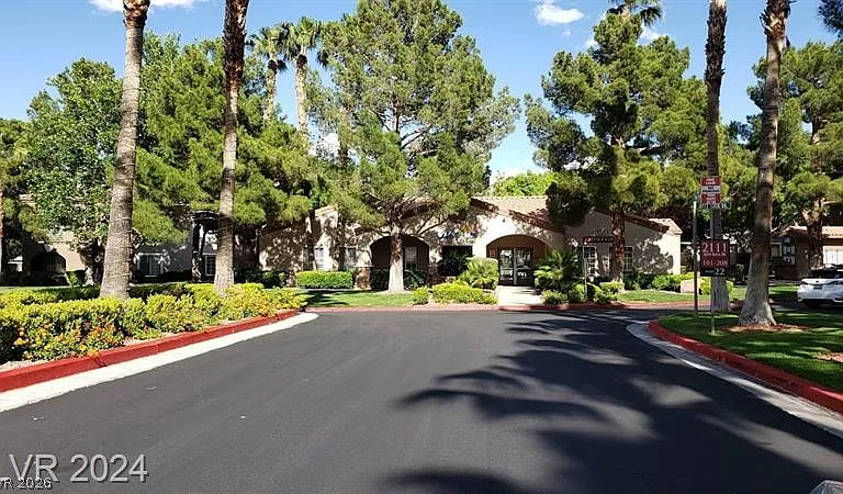 2121 Blue Breeze Dr #101 — Photo 21