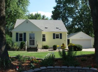 1912 Jerrold Ave, Arden Hills, MN 55112