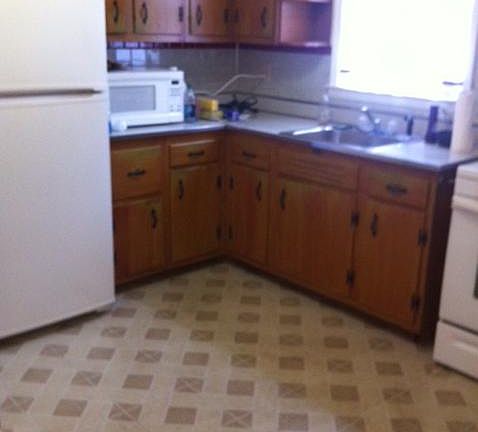 4th image of 611 N Walnut St