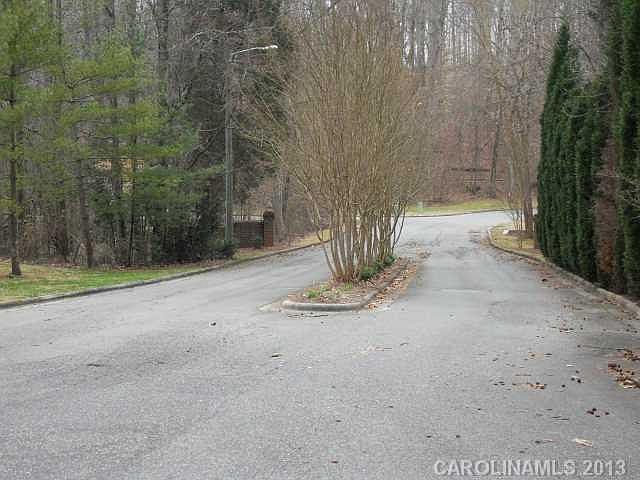 2nd image of 115 Trafalgar Dr #12