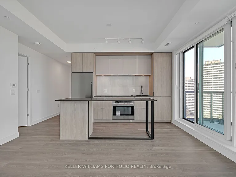 130 River St #1302 — Photo 23