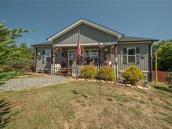 2nd image of 184 Katie Ln