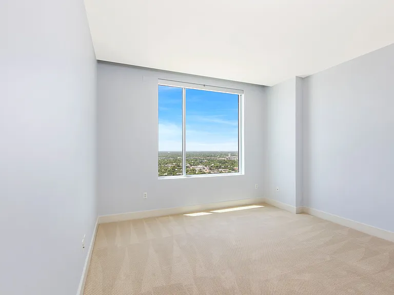 610 E Market St #2615 — Photo 12