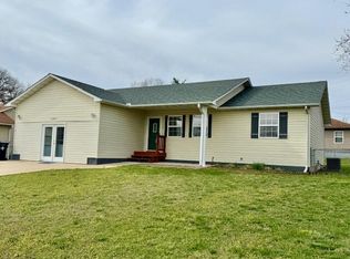 1605 Riggs, West Plains, MO 65775