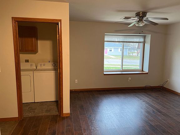 2nd image of 1816 Joliet St #01