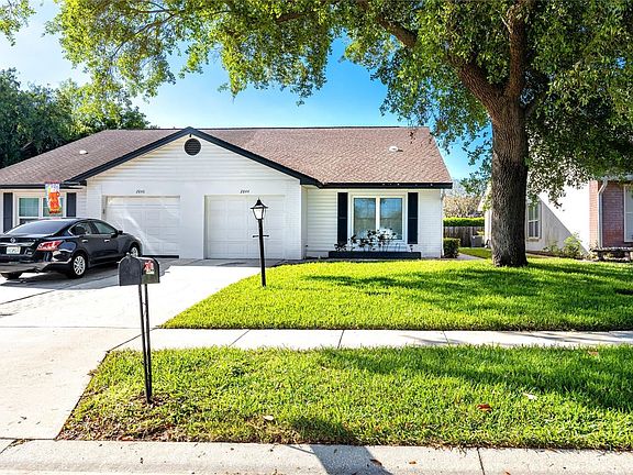 2nd image of 2844 Whitehall Dr