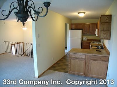 4th image of 689 143rd St E