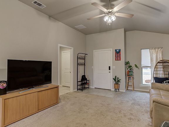 4th image of 2904 Waverly Ave