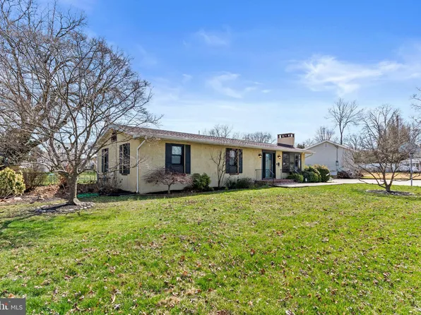 818 Marion Ave, Glendora, NJ 08029