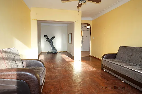 Rented by Norman Raindel, LREB | media 4