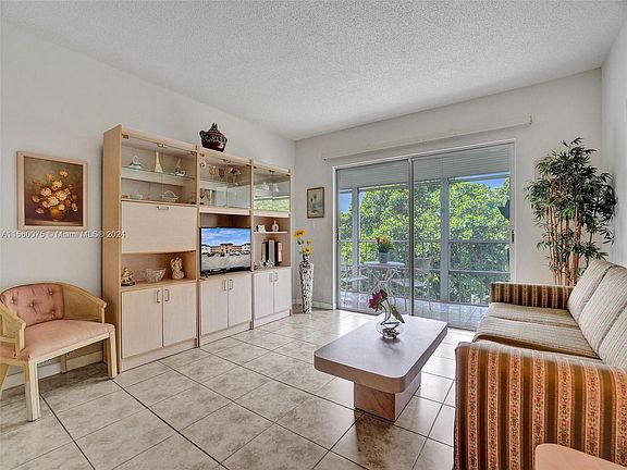 3rd image of 1100 Hillcrest Ct APT 309