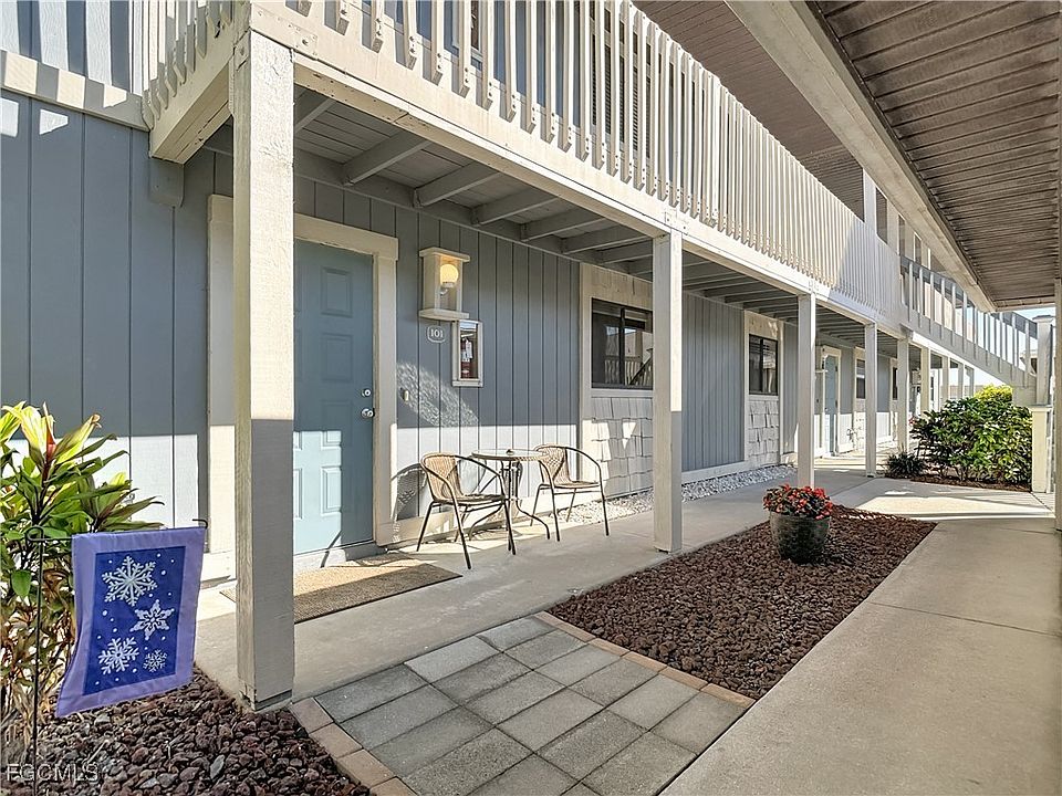 1st image of 4817 SW 8th Pl APT 101