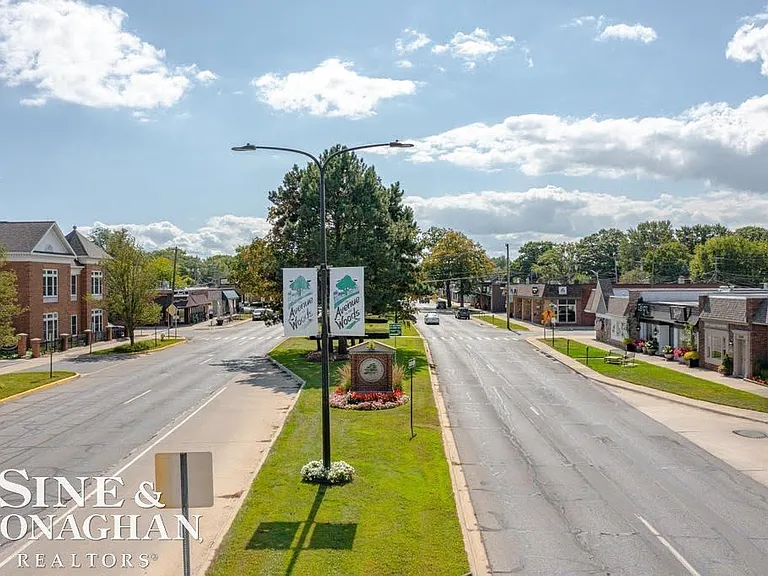 1932 Allard Ave — Photo 37