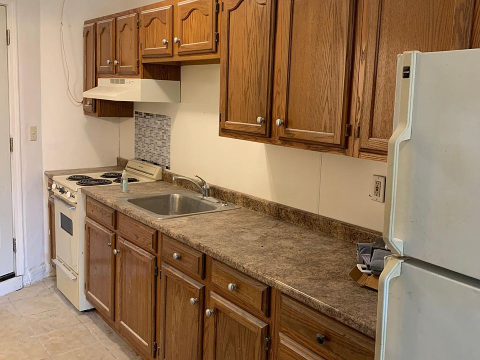 2nd image of 7-92 Main St #7