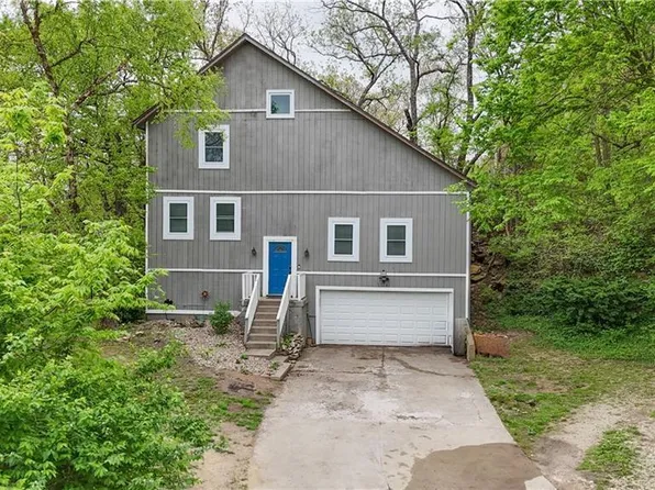 13341 Metropolitan Ave, Bonner Springs, KS 66012