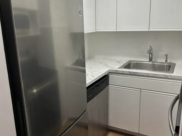 7117 Park Avenue image 2 of 16