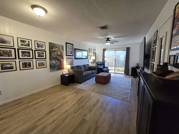 2325 W Pensacola St APT 105, Tallahassee, FL 32304