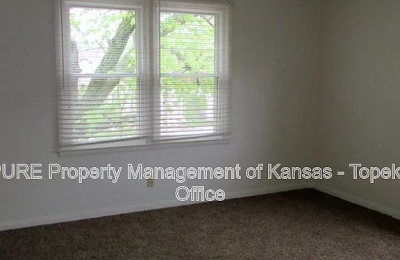 5th image of 1239 SW Oakley Ave APT 3