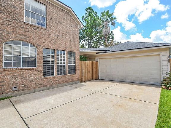 2nd image of 23003 Crystal Downs Ct