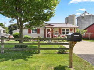 212 S Munroe St, Bondville, IL 61815