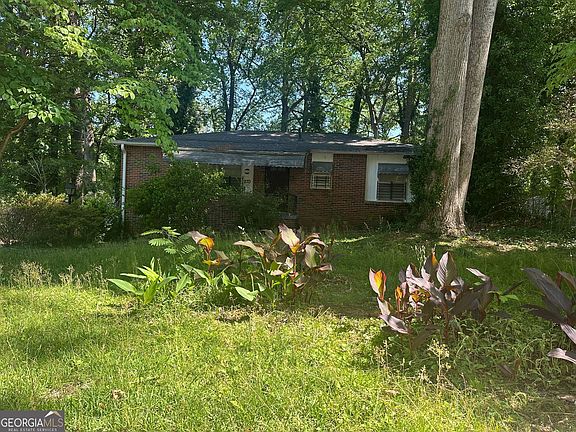 3rd image of 1898 Sylvan Ridge Dr SW