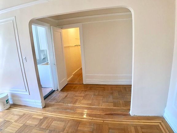 3rd image of 850 W 176th St APT 2G