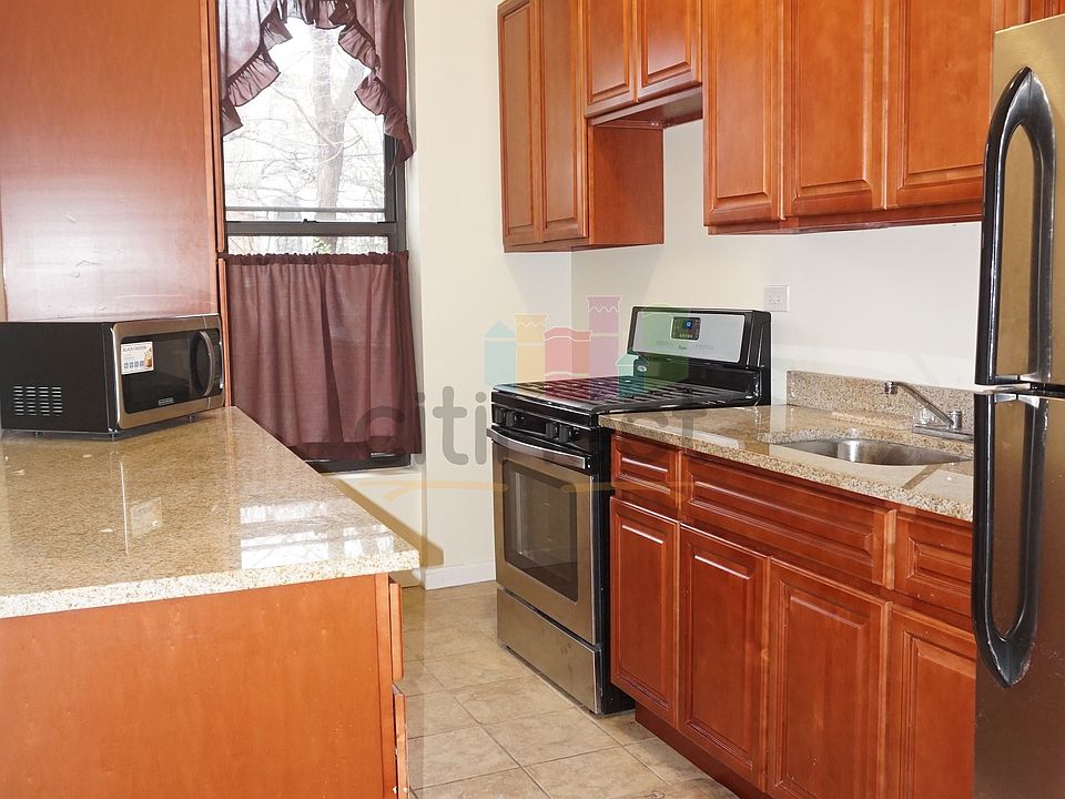 1st image of 423 11th St #1STFL